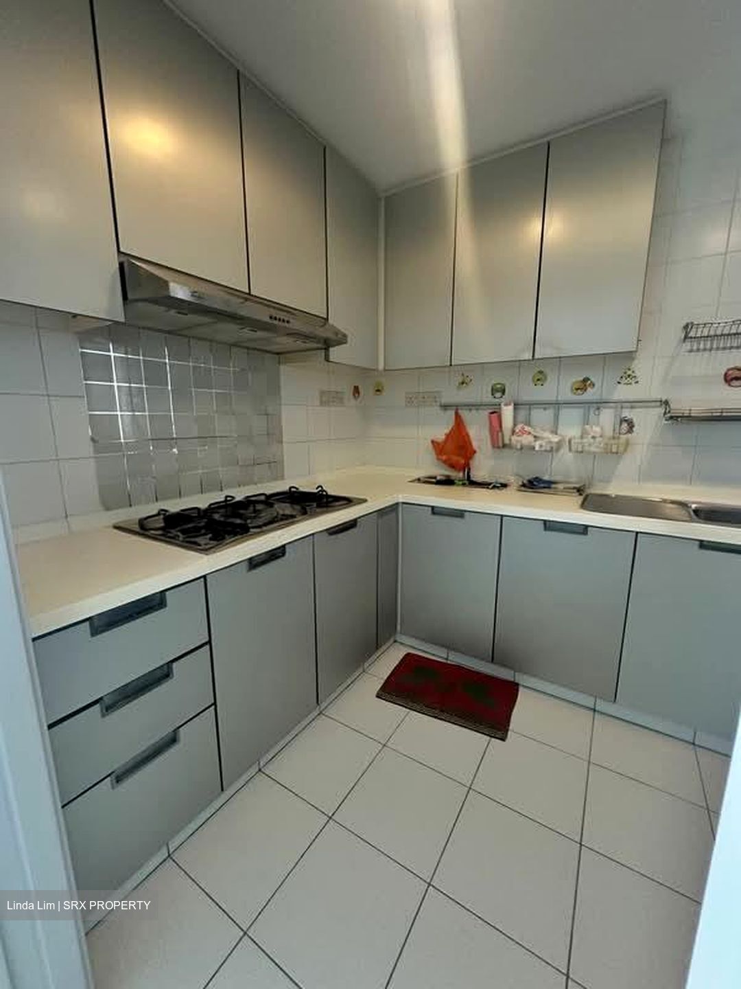 The Esparis (D18), Condominium #596201721